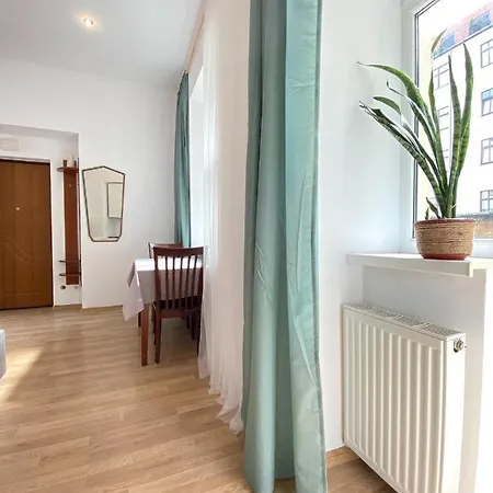 Apartment Art Studio Near Opera Theatre