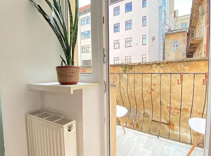 Art Studio Near Opera Theatre