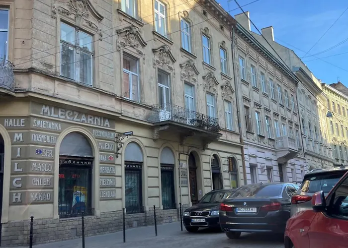 Apartment Art Studio Near Opera Theatre